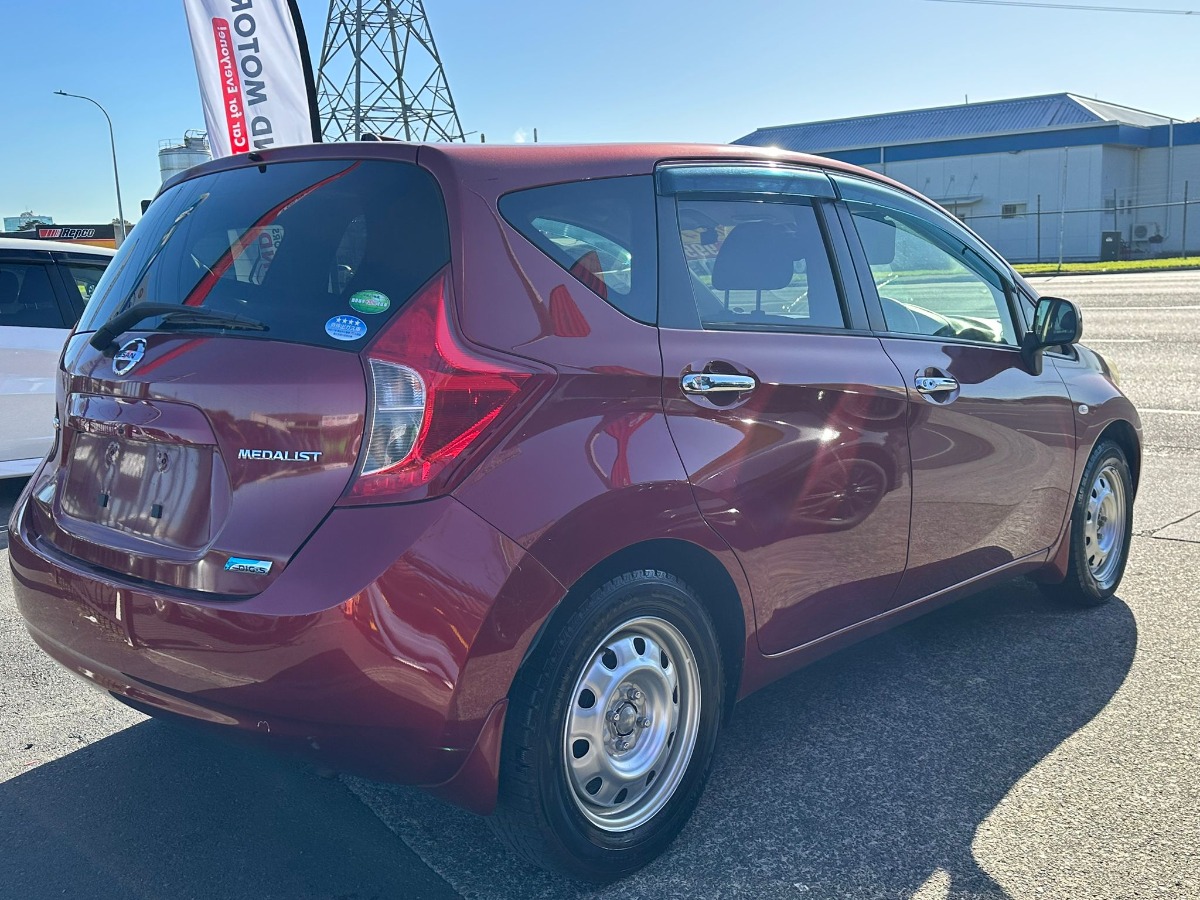 2014 NISSAN NOTE MEDALIST Carousel 1