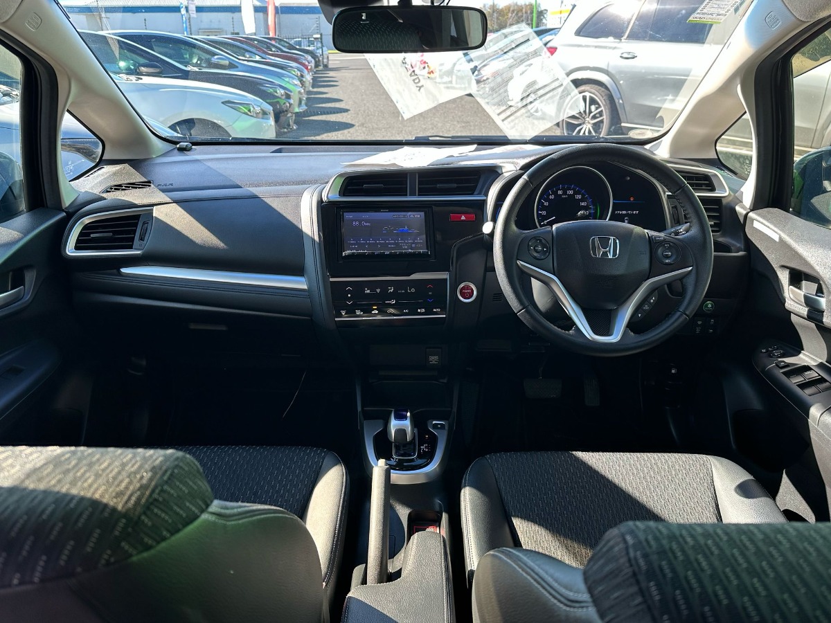 2018 HONDA FIT HYBRID L-PACKAGE Carousel 6