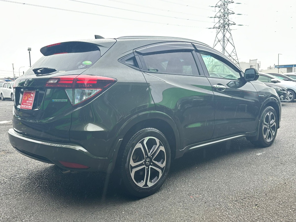 2014 HONDA VEZEL Z HYBRID Carousel 1