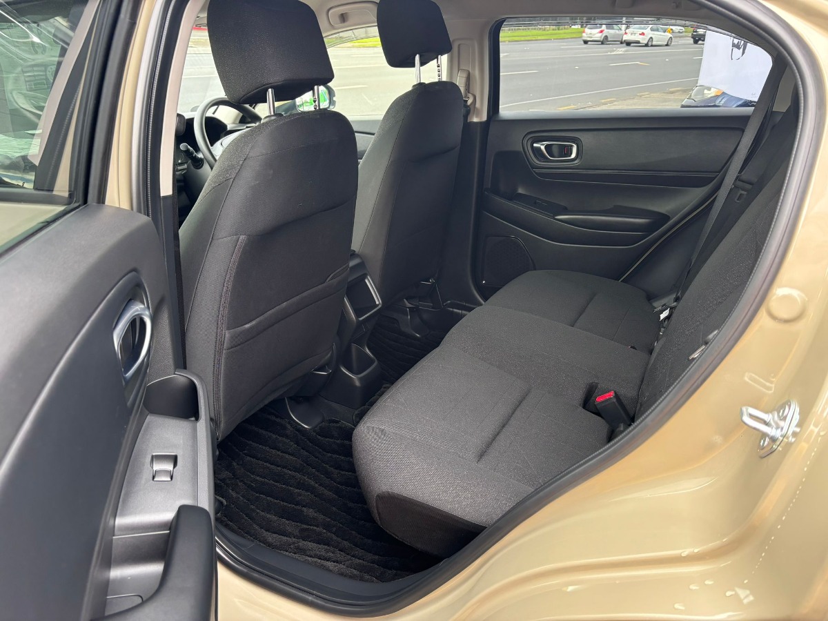 2022 HONDA VEZEL E-HEV X Carousel 8