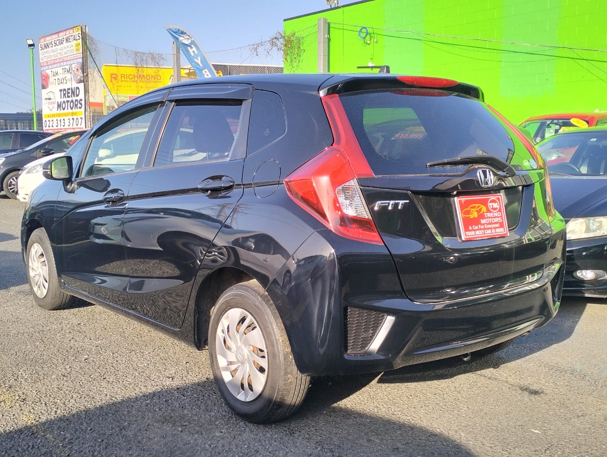 2015 HONDA FIT 13G F-PACKAGE Carousel 6