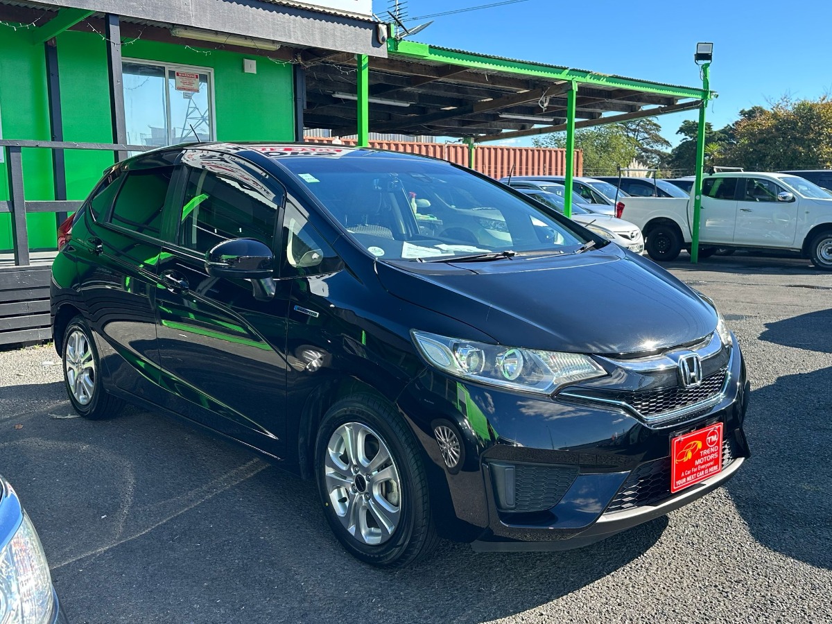 2018 HONDA FIT HYBRID L-PACKAGE Carousel 2