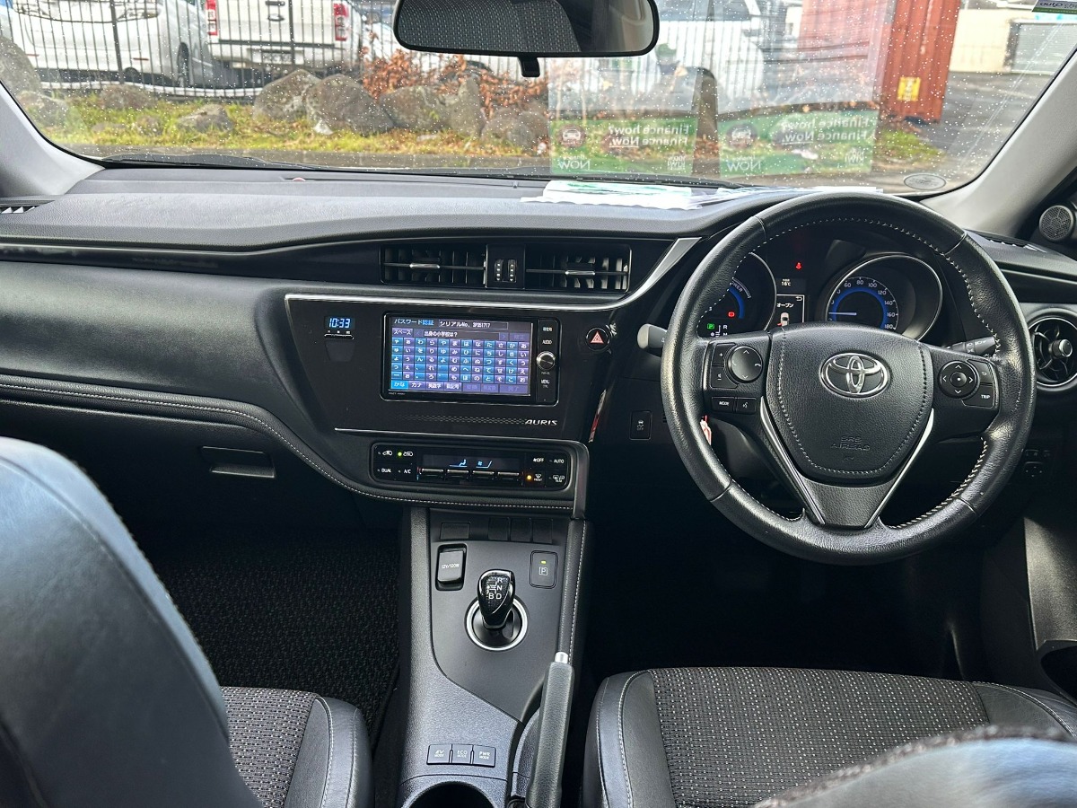 2020 TOYOTA AURIS HYBRID Carousel 8