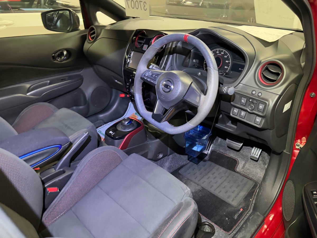 2019  NISSAN NOTE E-POWER Carousel 3