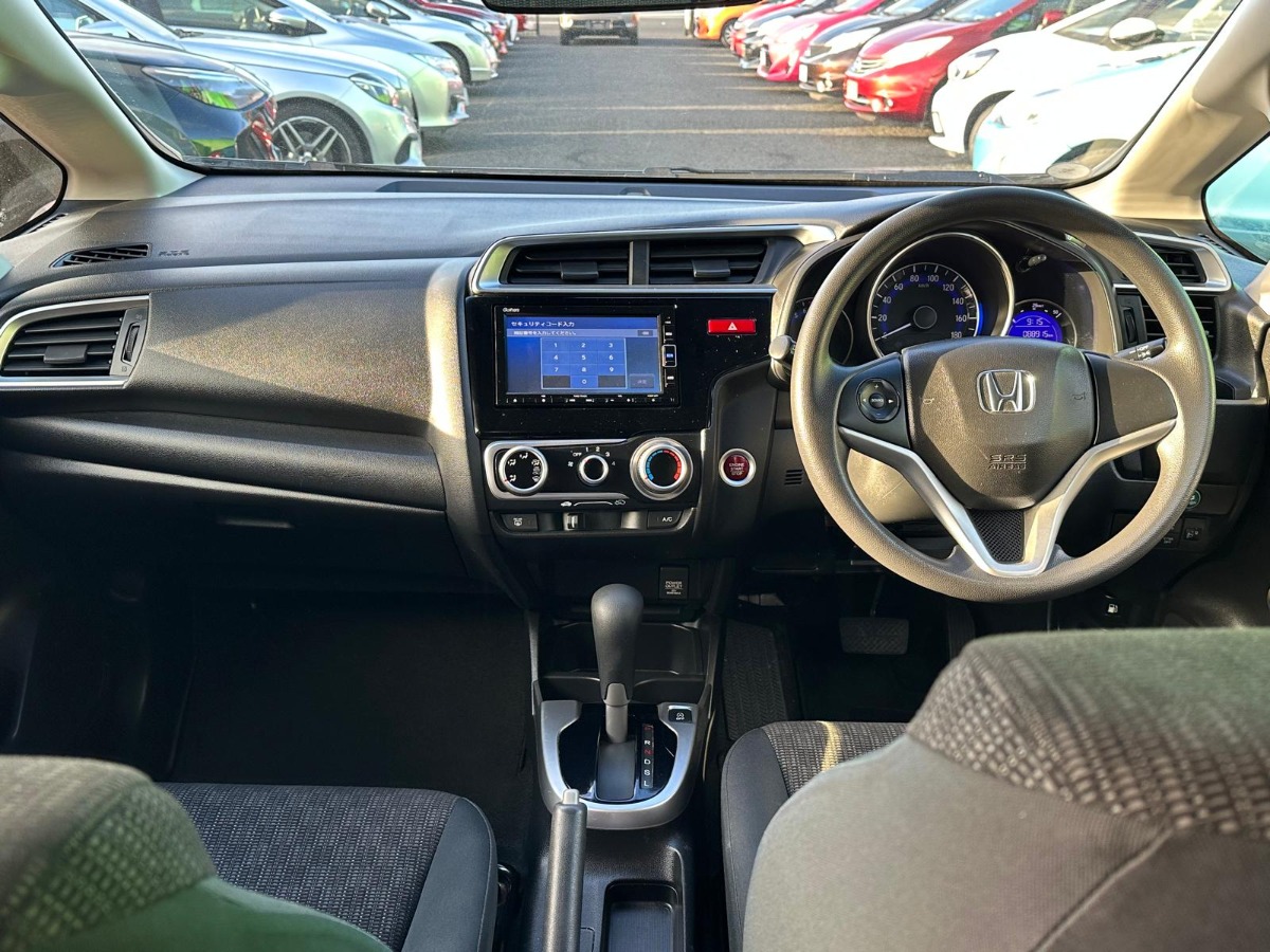 2014 HONDA FIT 13G PACKAGE Carousel 6