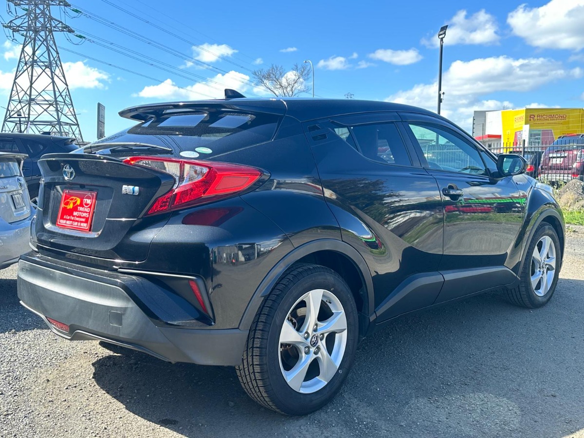 2017 TOYOTA C-HR S Carousel 1
