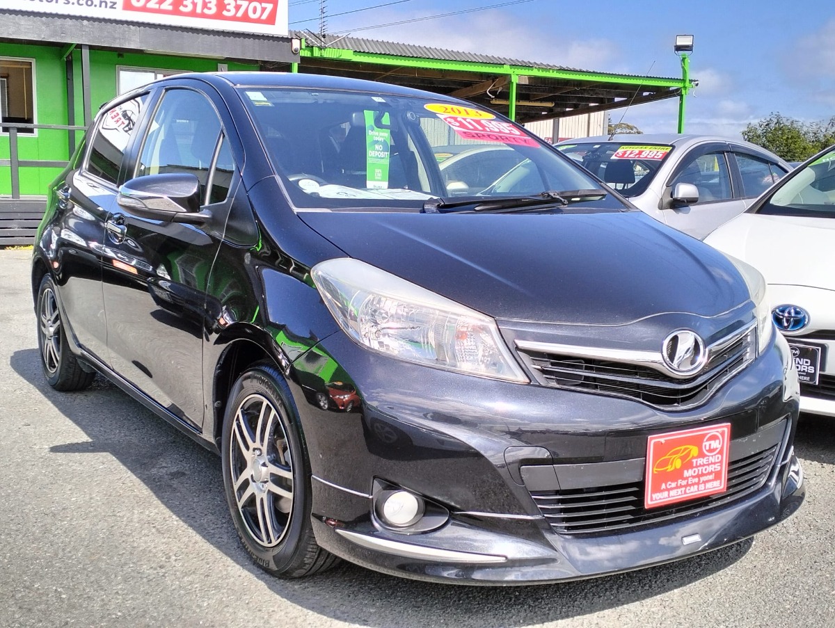 2013 TOYOTA VITZ F SMART S- TOP Carousel 2