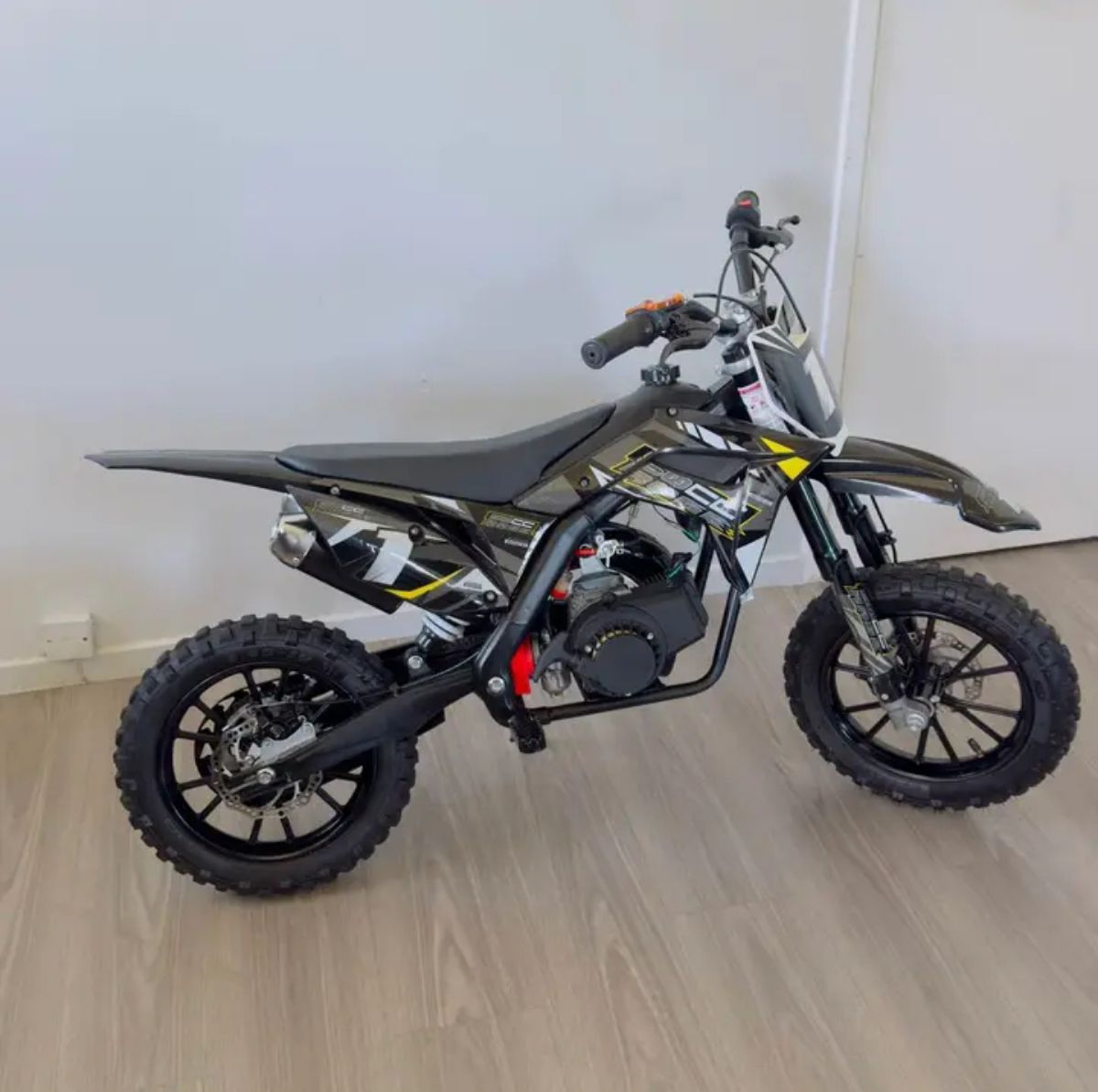Kids Dirt Bike 49cc NZ$600 Carousel 4