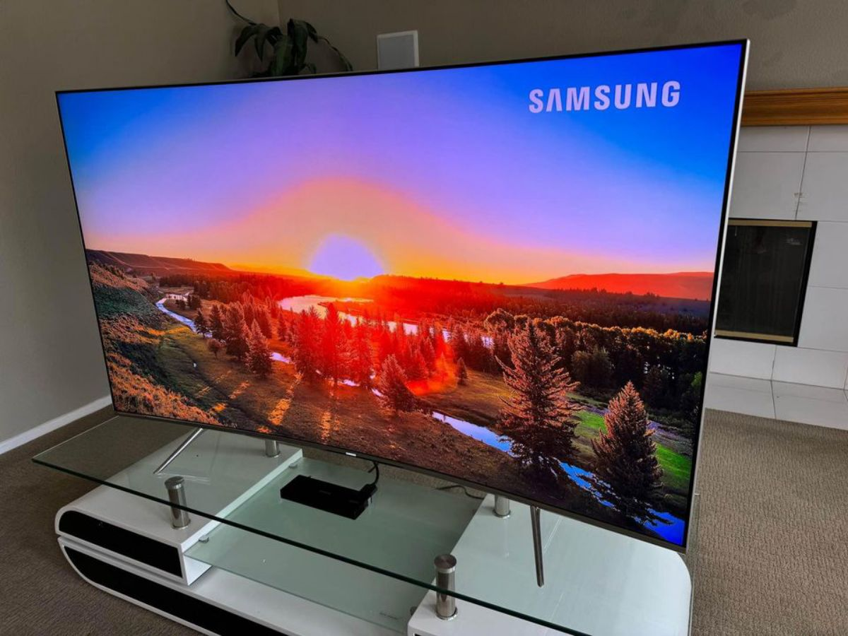 75" Samsung smart tv Carousel 3