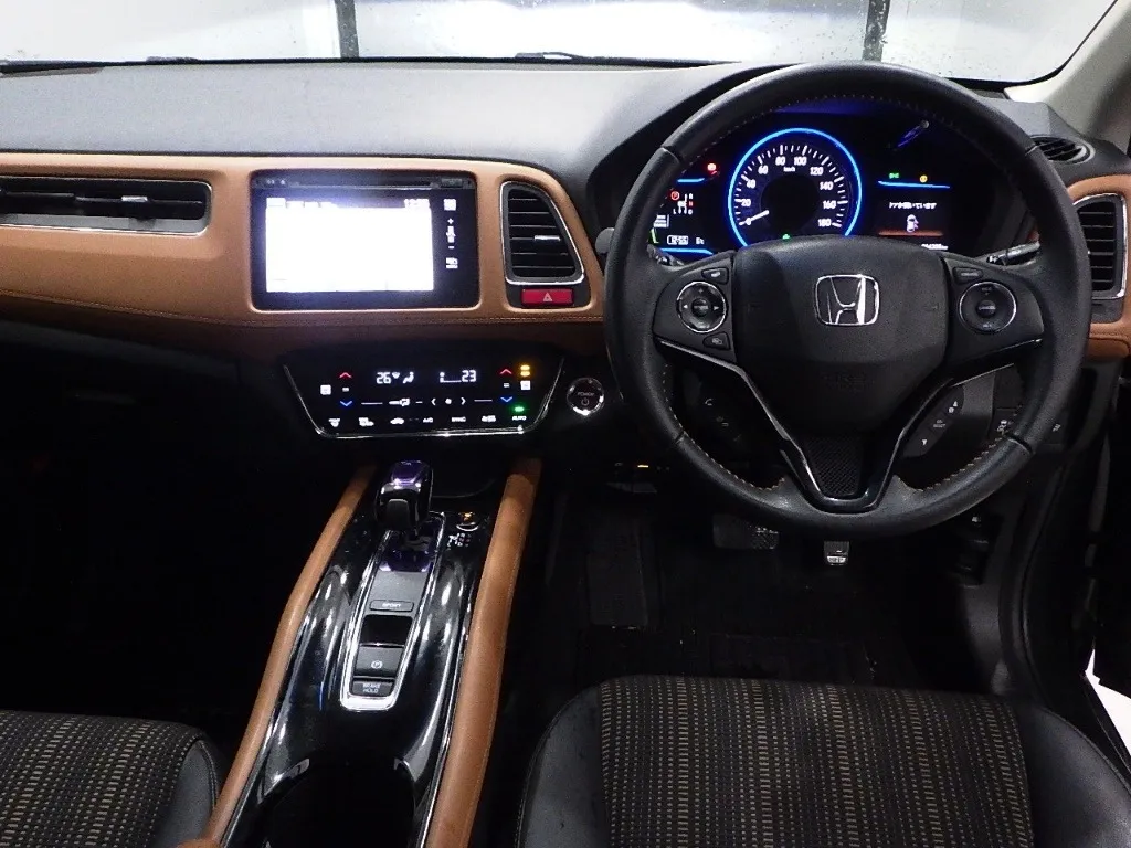 2015 Honda Vezel Carousel 2