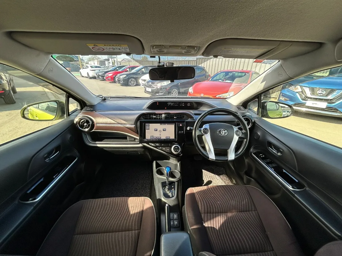 2015 Toyota Aqua G Push Start Carousel 8
