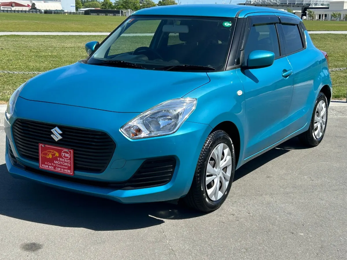 2017 Suzuki Swift 5D XG