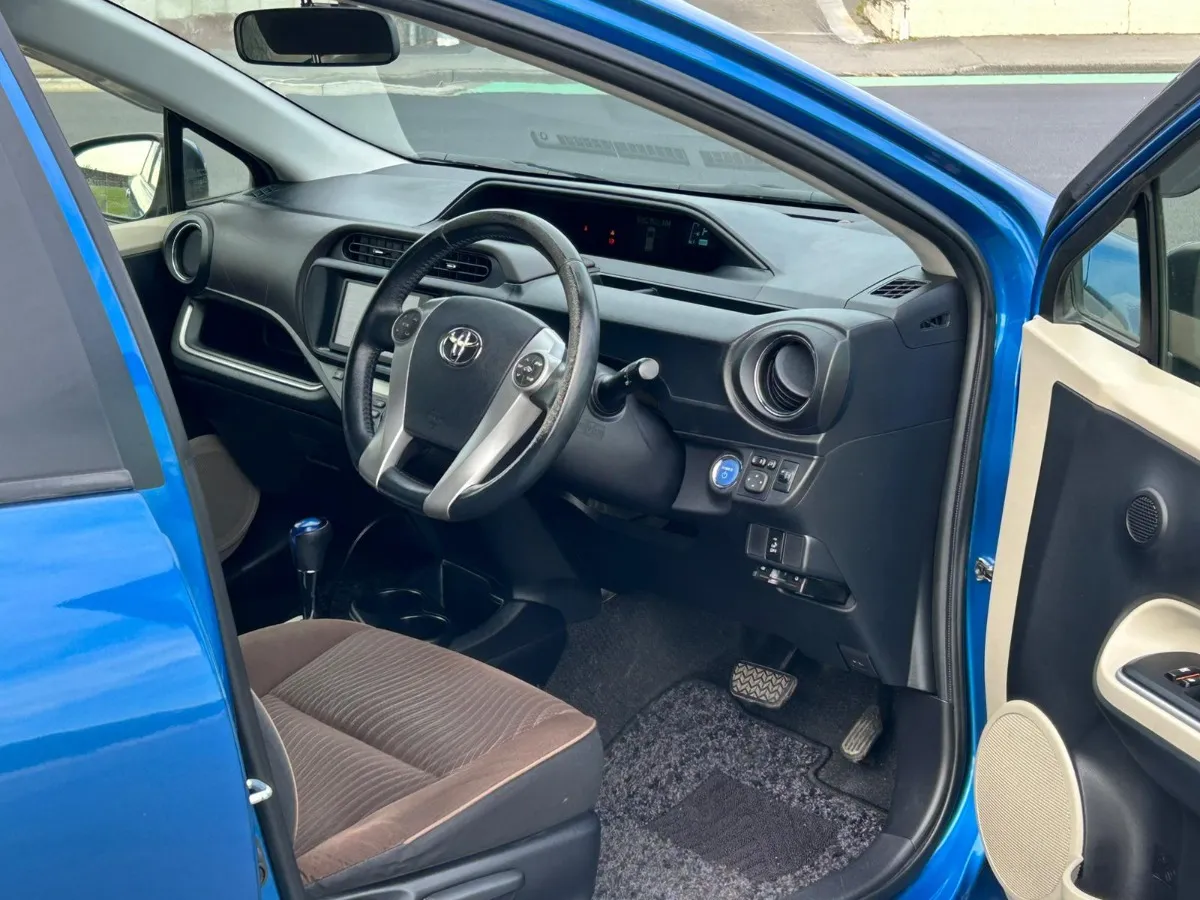 2014 Toyota Aqua G PUSH START Carousel 8
