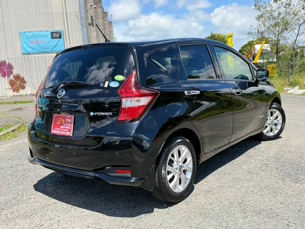 2020 Nissan Note E-POWER X V SELECTION Carousel 17