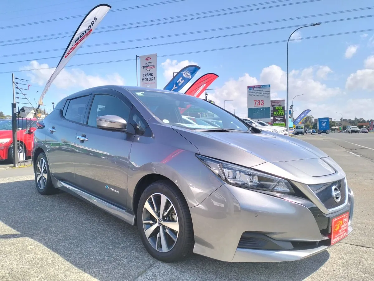 2019 Nissan Leaf X 40KW Carousel 3