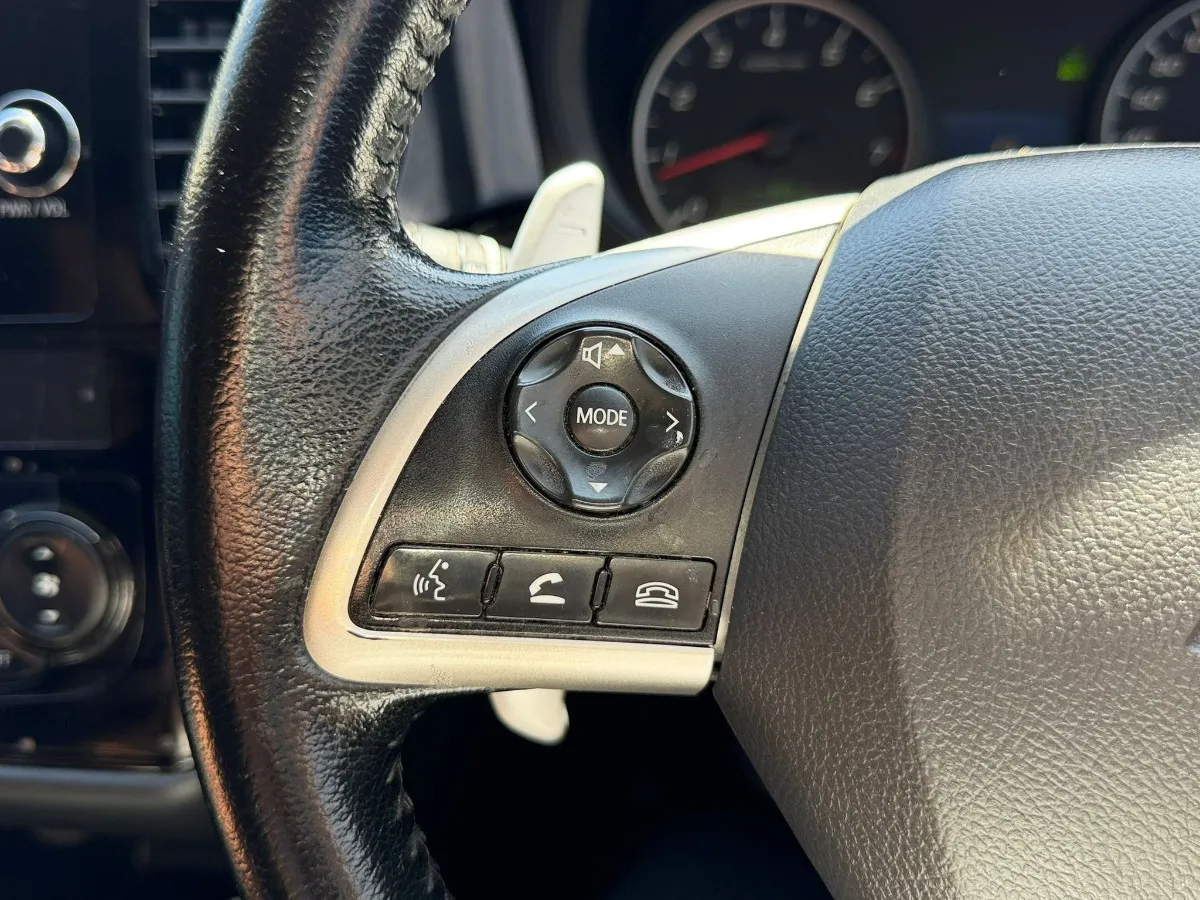 2014 Mitsubishi Outlander Carousel 8