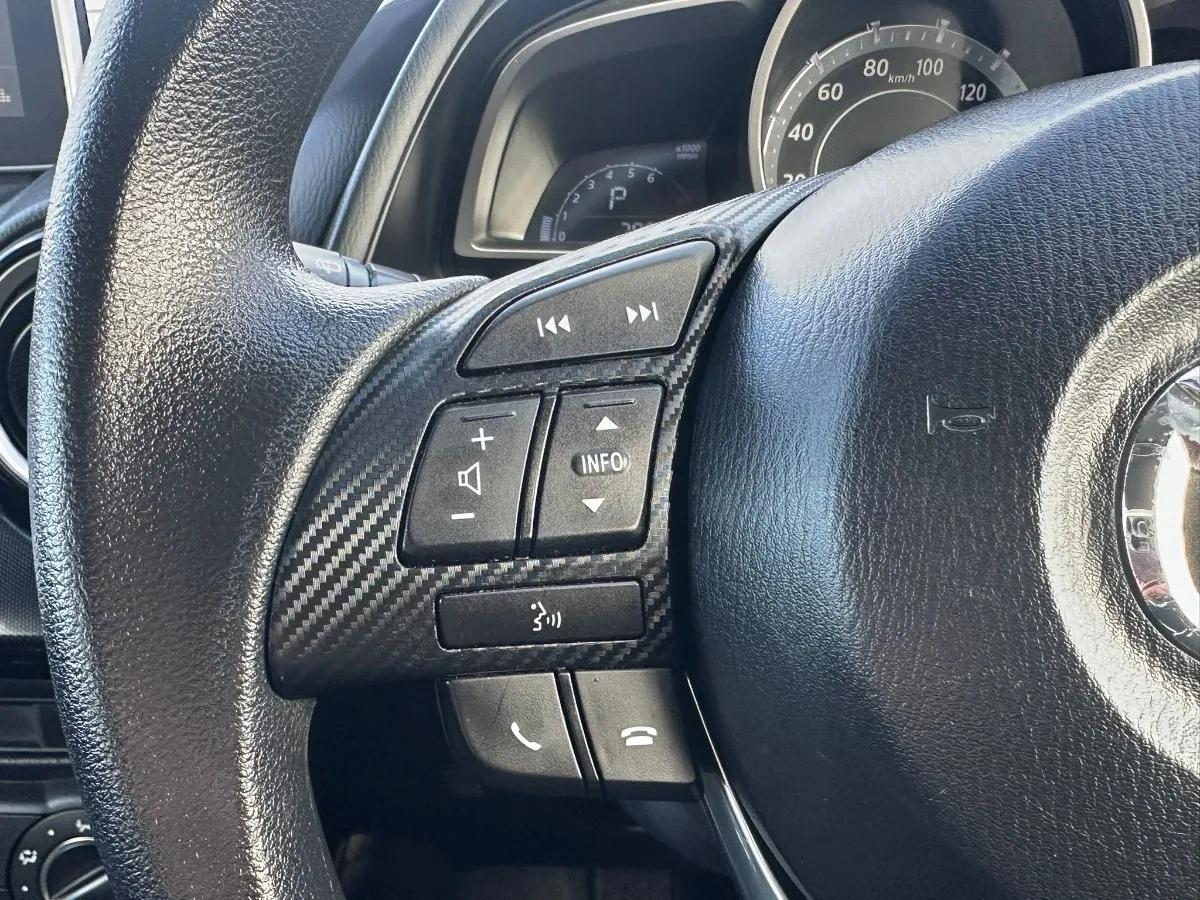 2014 Mazda Demio 13S Carousel 8
