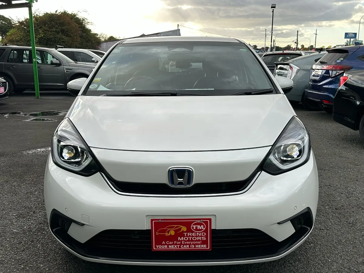 2021 Honda Fit EHEV HOME Carousel 2