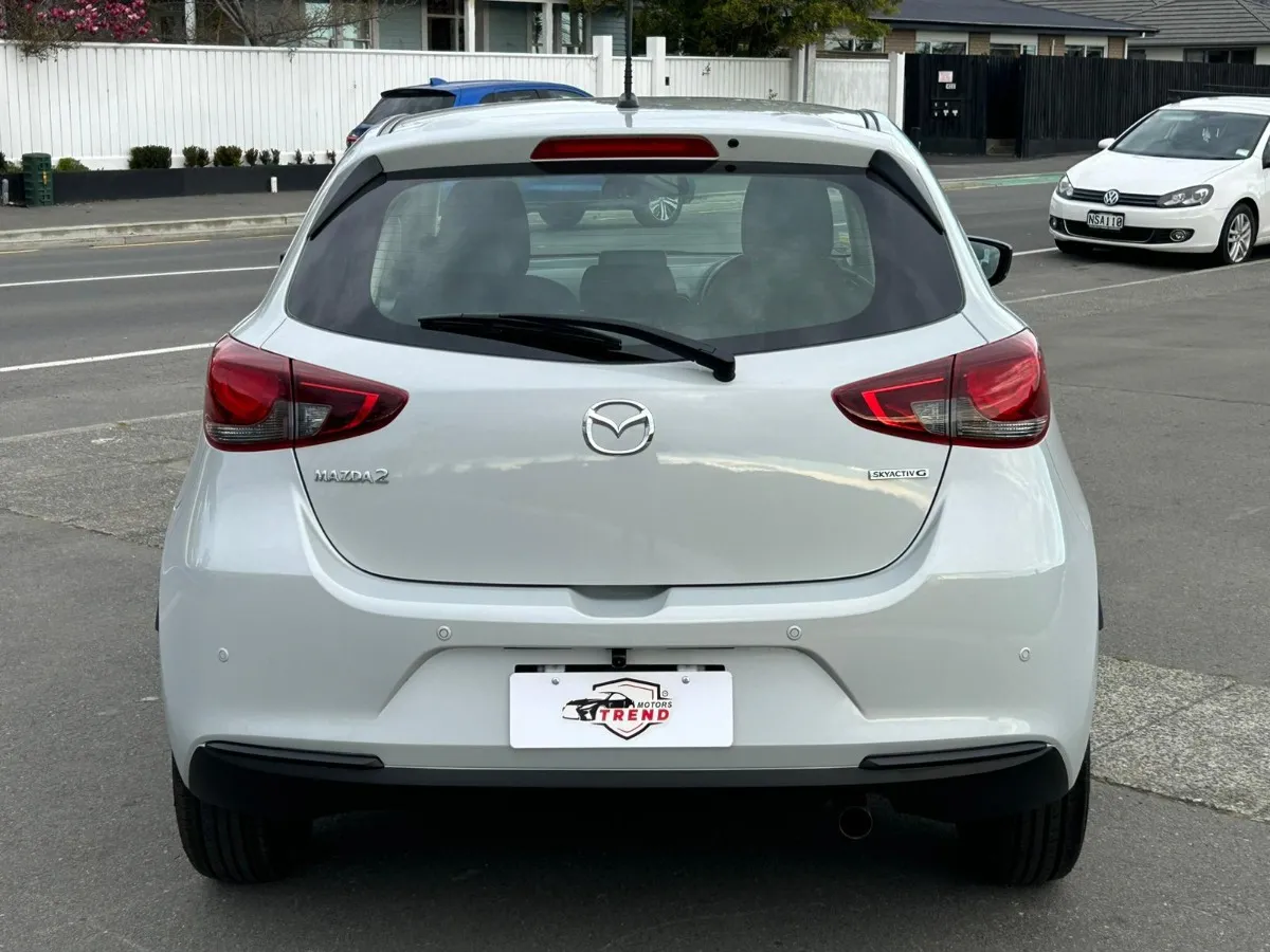 2020 Mazda 2 (Demio) Carousel 13