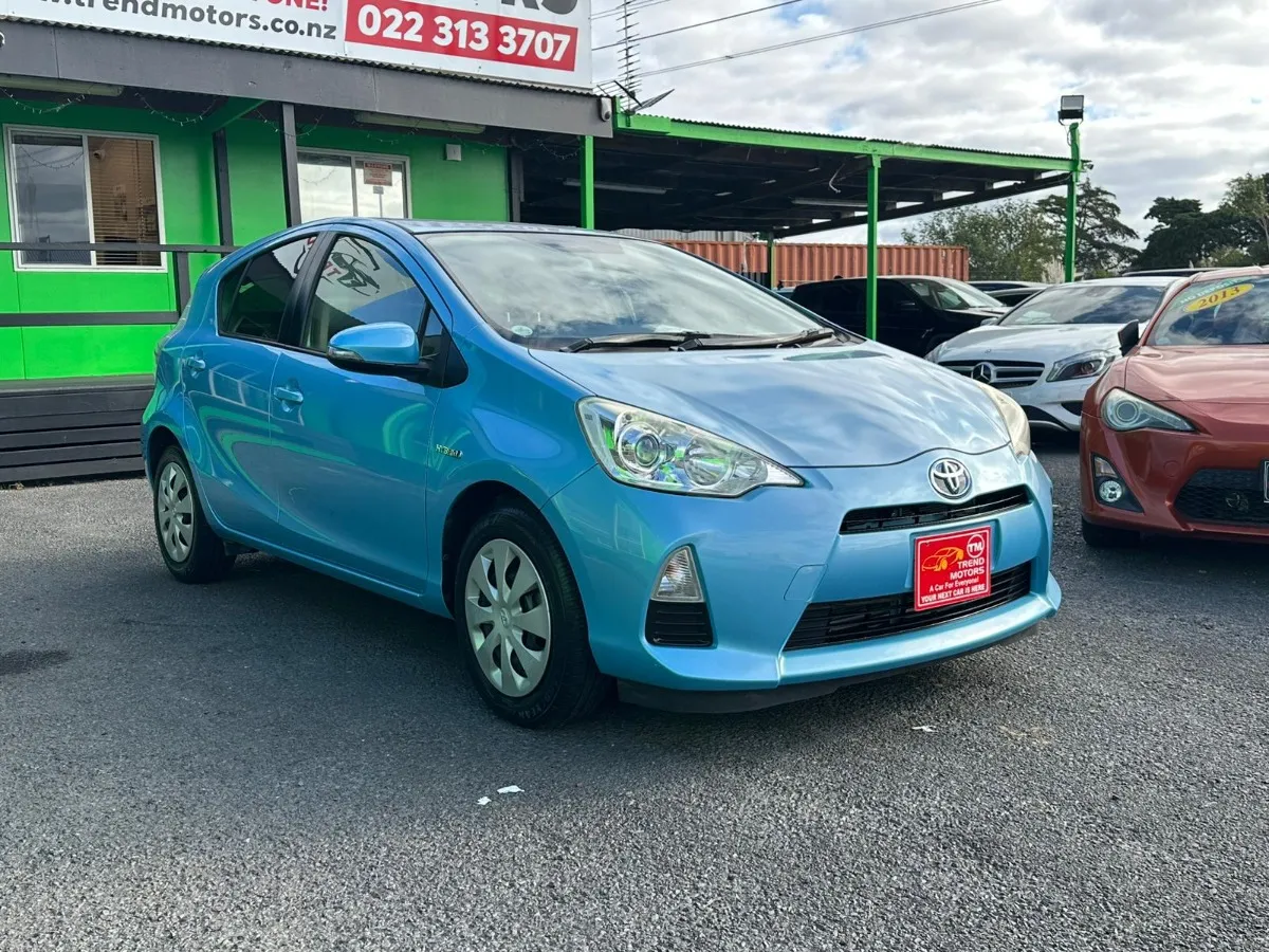 2014 Toyota Aqua S Push Start Package Carousel 4