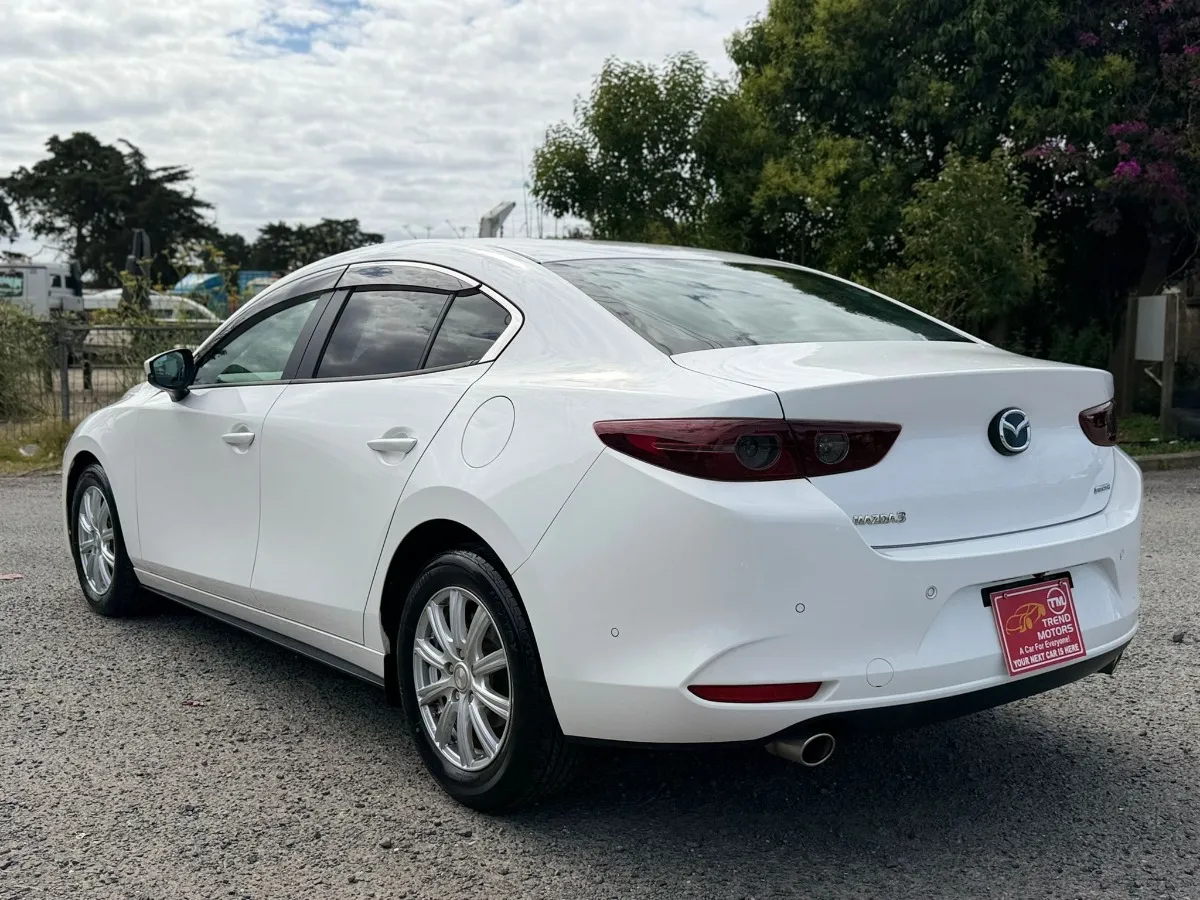 2019 Mazda 3 Carousel 18