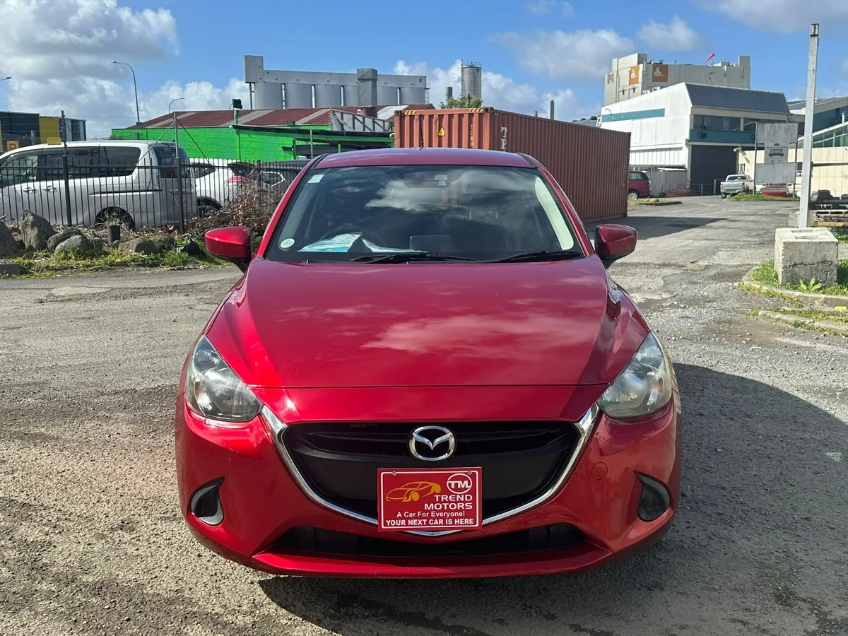 2014 Mazda Demio 13S Carousel 2