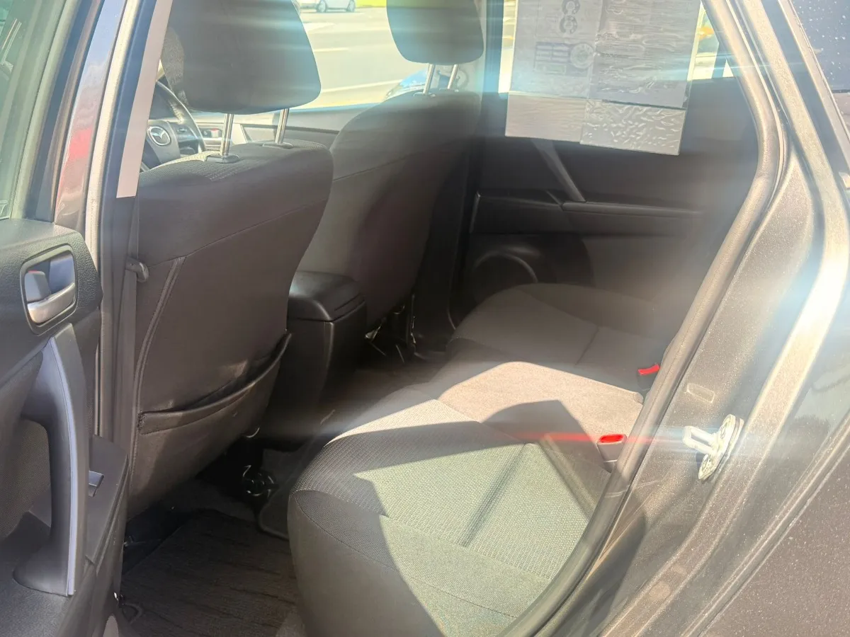 2012 Mazda Axela SPORT 15S Carousel 7