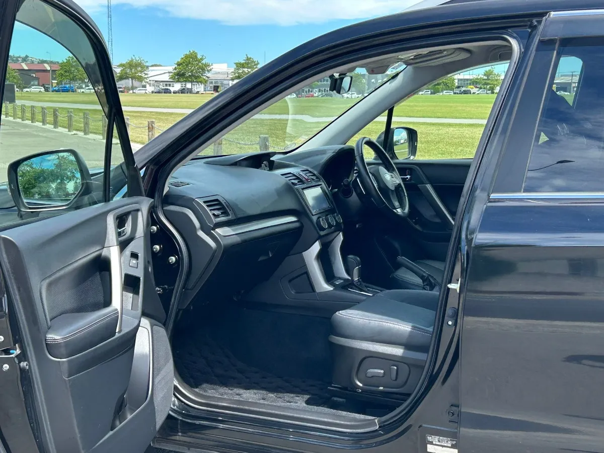 2013 Subaru Forester 2.0XT eyesight 4WD Carousel 9