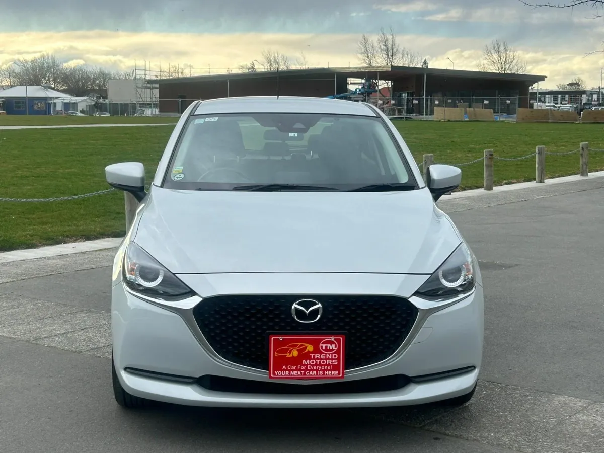 2020 Mazda 2 (Demio) Carousel 16