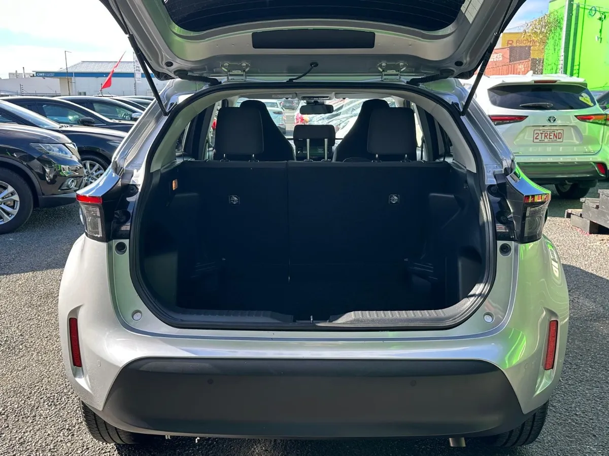 2021 Toyota Yaris Carousel 8