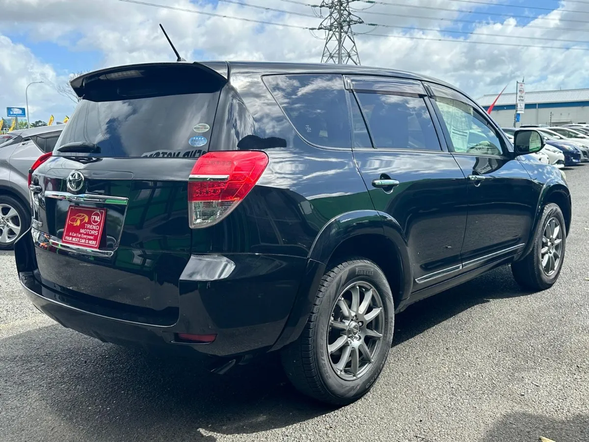2012 Toyota Vanguard Carousel 8