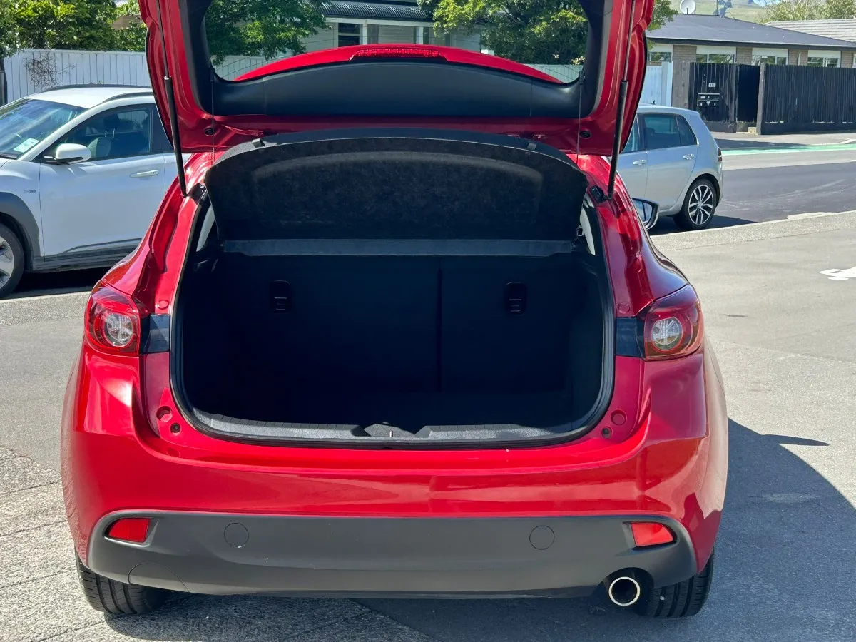 2016 Mazda Axela SPORT 15S TOURING Carousel 5