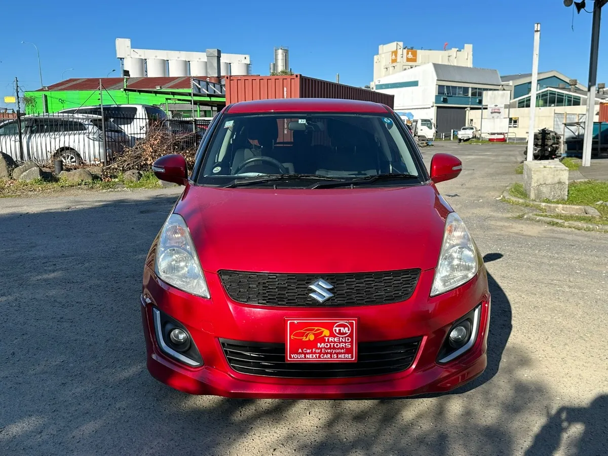 2013 Suzuki Swift RS Carousel 2
