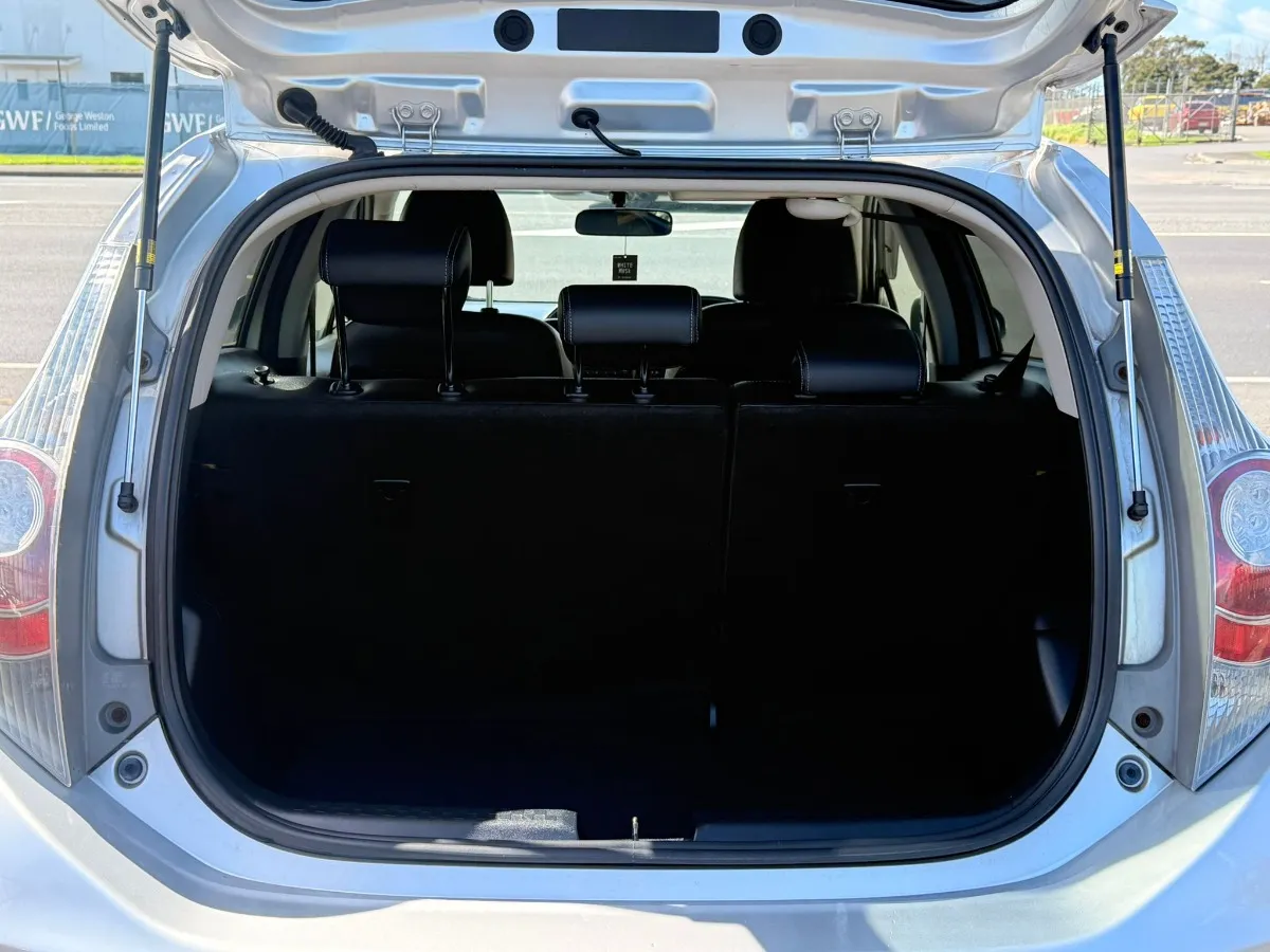 2014 Toyota Aqua G BLACK SOFT LEATHER Carousel 5