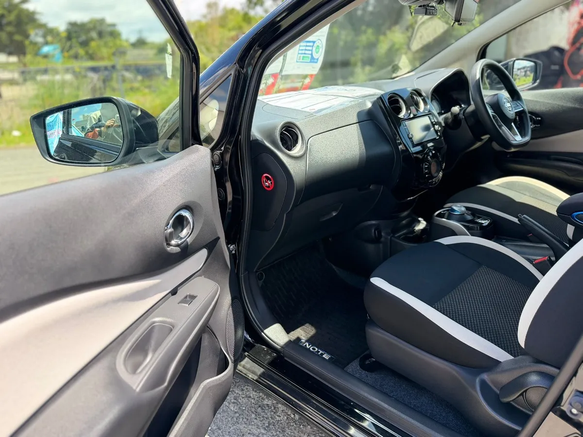 2020 Nissan Note E-POWER X V SELECTION Carousel 11
