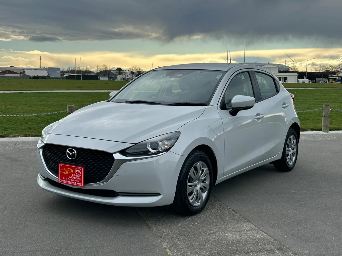 2020 Mazda 2 (Demio) Carousel 18