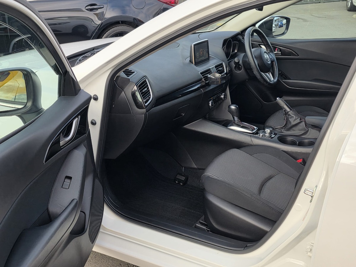 2014 MAZDA AXELA 15S Carousel 2