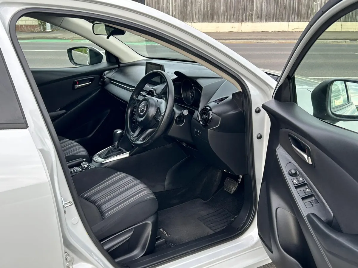 2020 Mazda 2 (Demio) Carousel 8