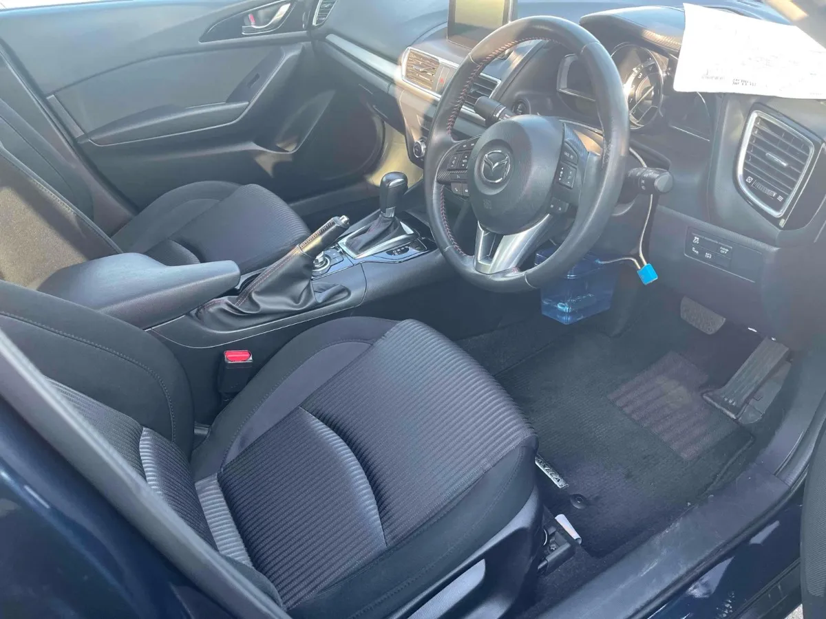 2016 Mazda Axela 15S TOURING Carousel 1