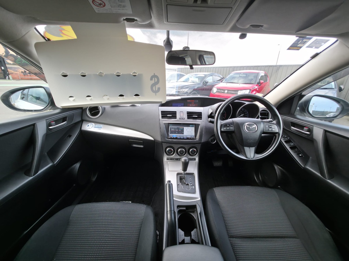 2012 Mazda Axela Carousel 3