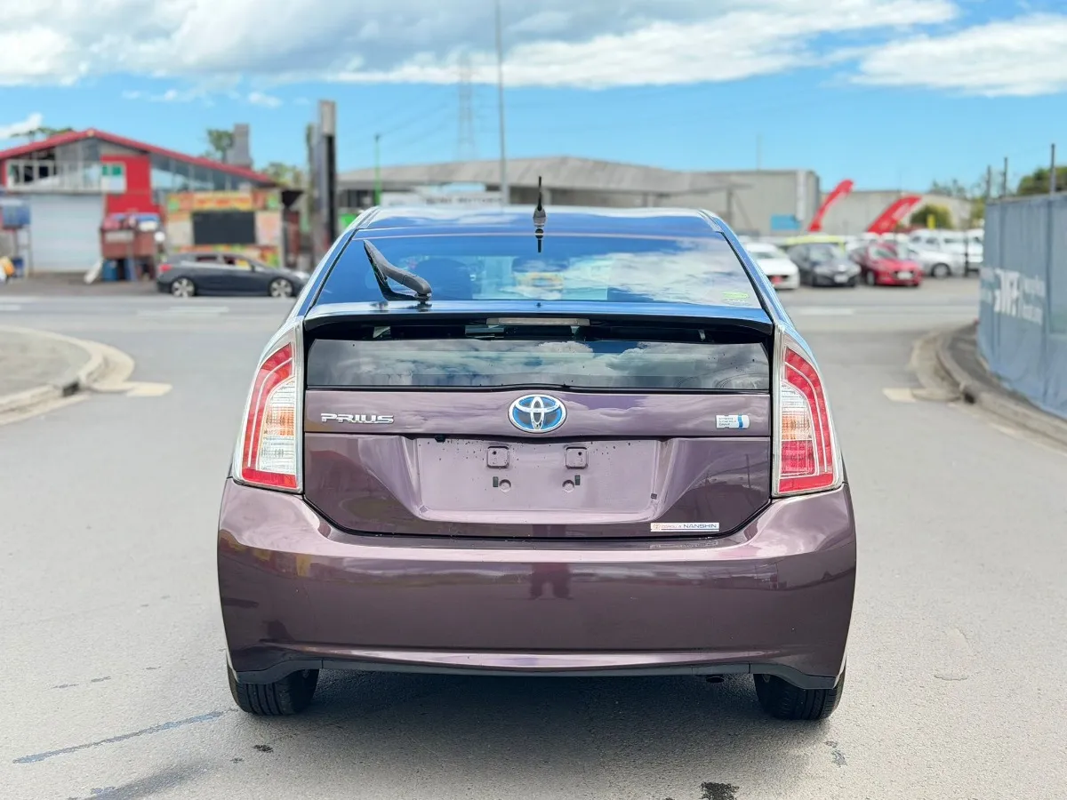 2013 Toyota Prius S MYCOORDE Carousel 6