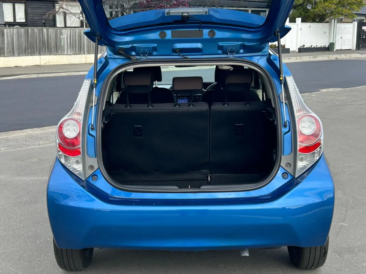 2014 Toyota Aqua G PUSH START Carousel 5