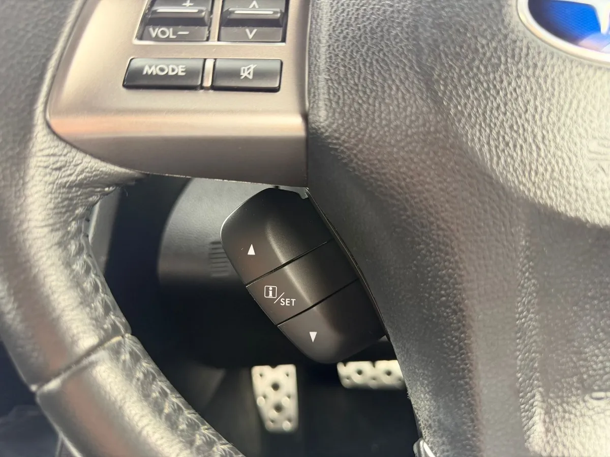2014 Subaru XV 2.0L Eyesight Carousel 6