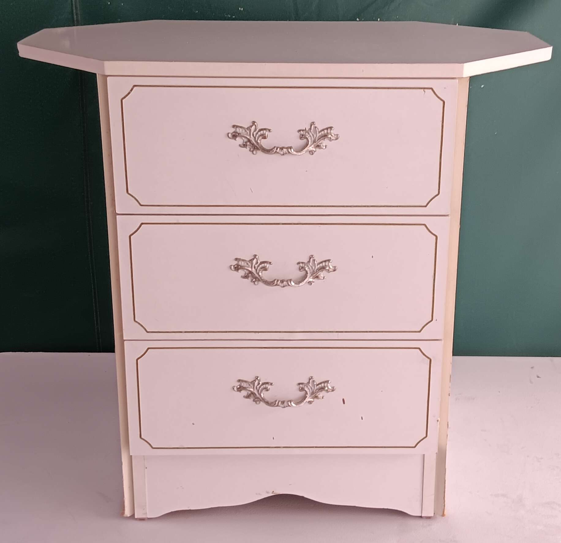 White Cabinet