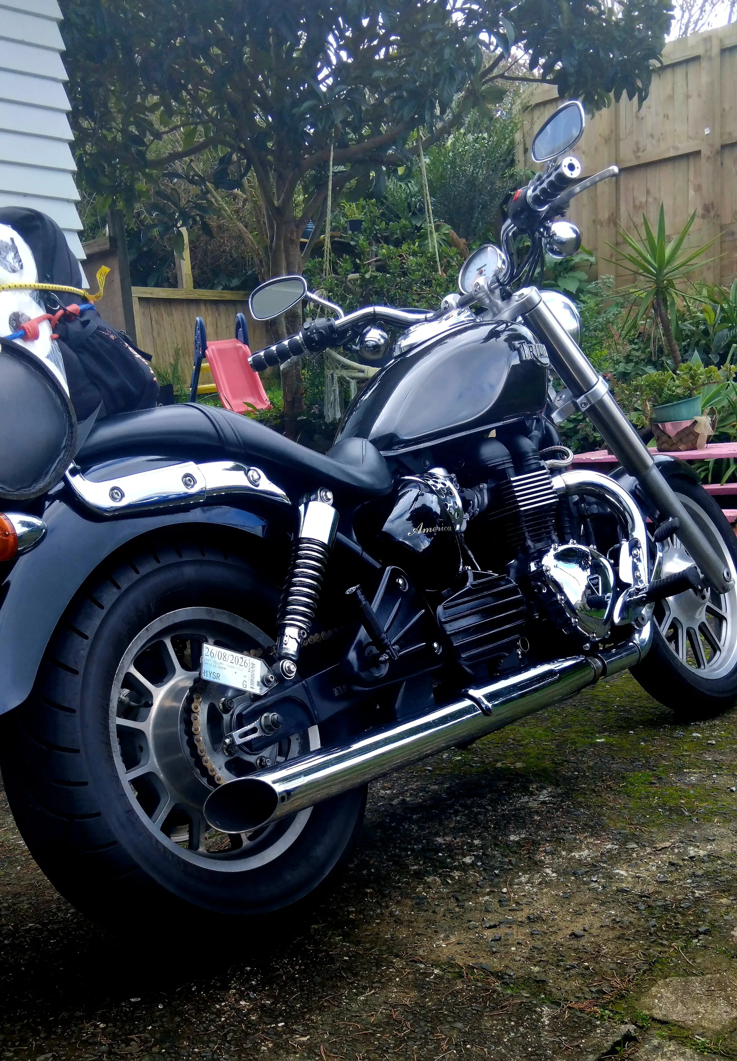 07 Triumph America Bonneville