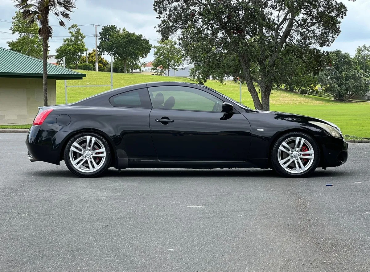  2010 Nissan Skyline 370GT Sports Coupe *Lowering Kits* Carousel 2