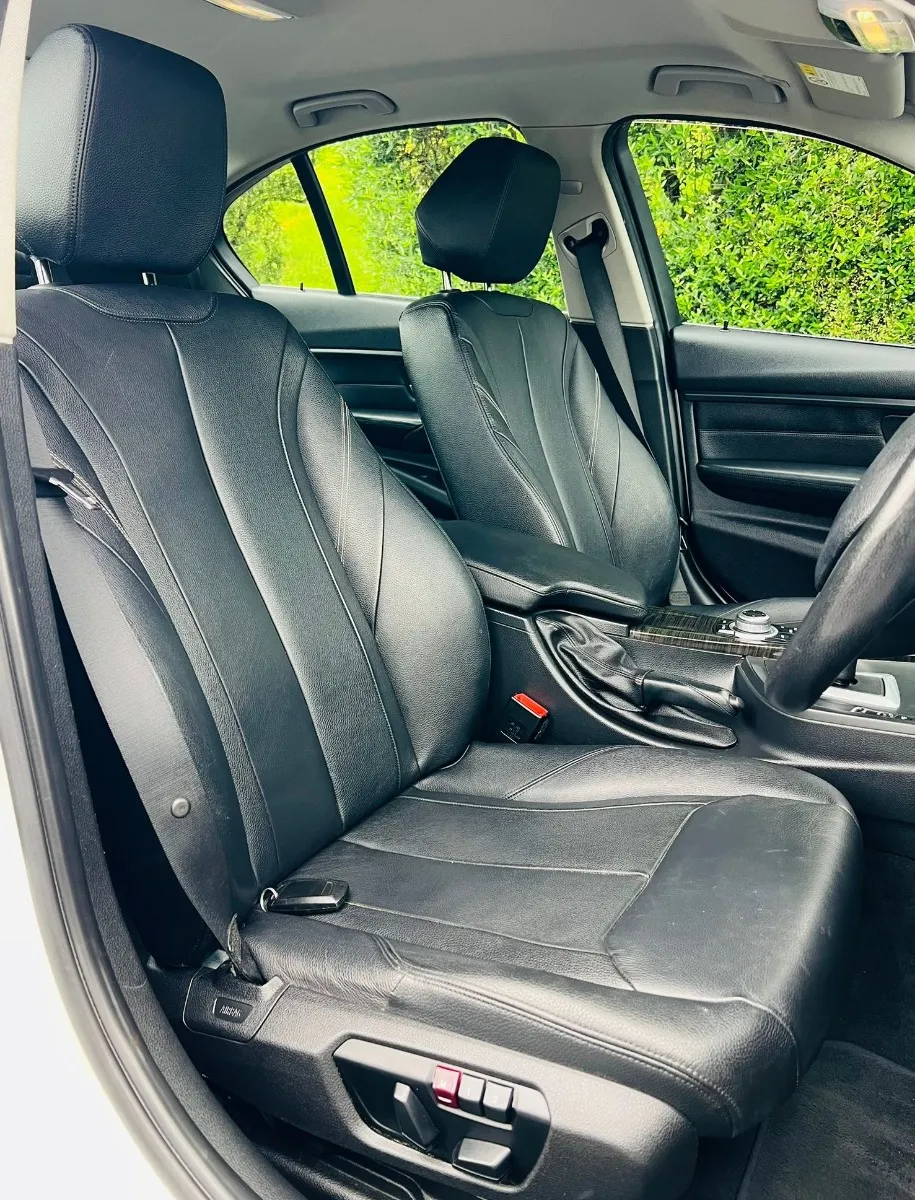  2013 BMW 320i Facelift i-Drive *Joy Stick, Full Leather* Carousel 7
