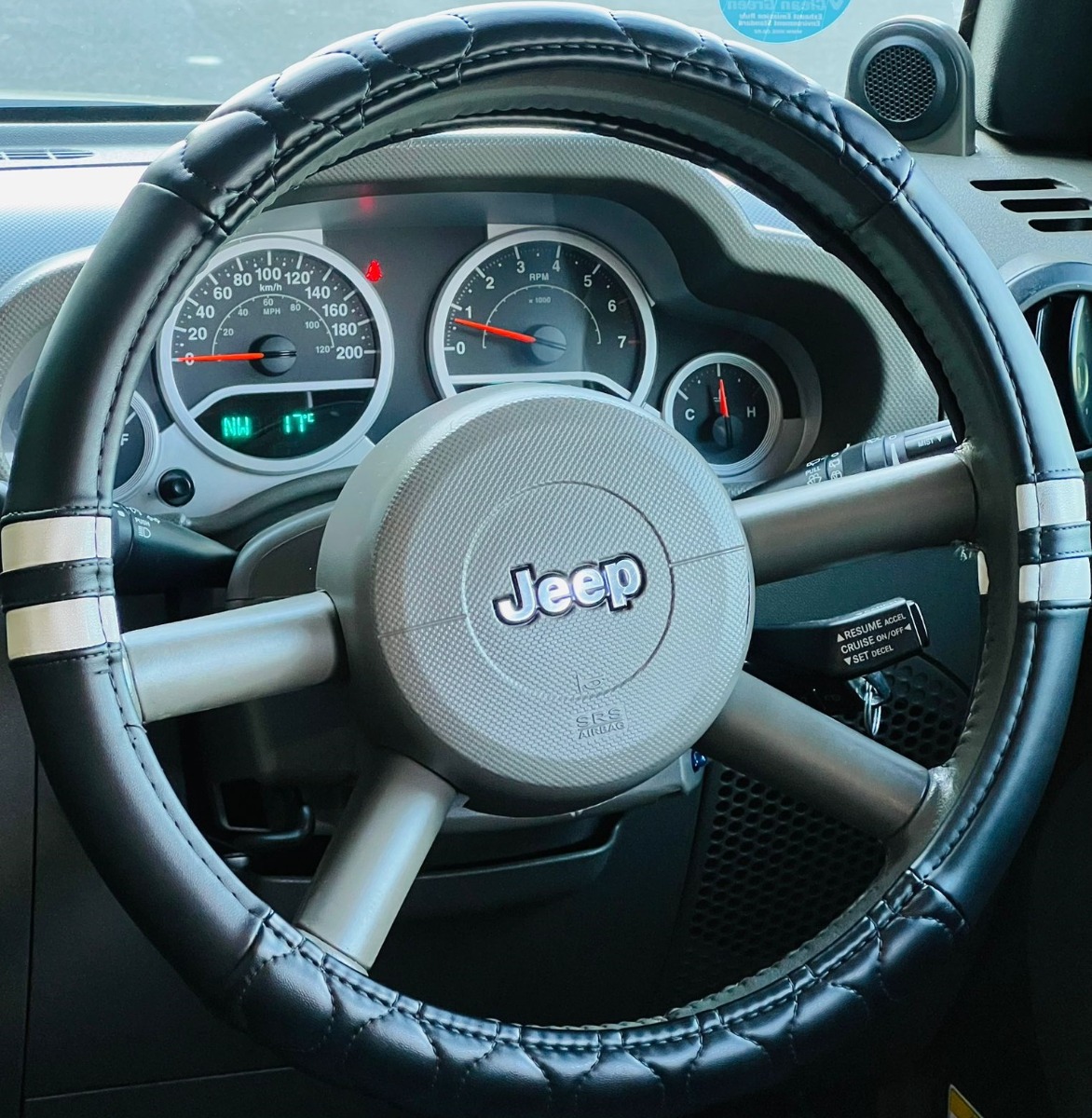 2007 Jeep Wrangler Sahara 3.8L  Carousel 3