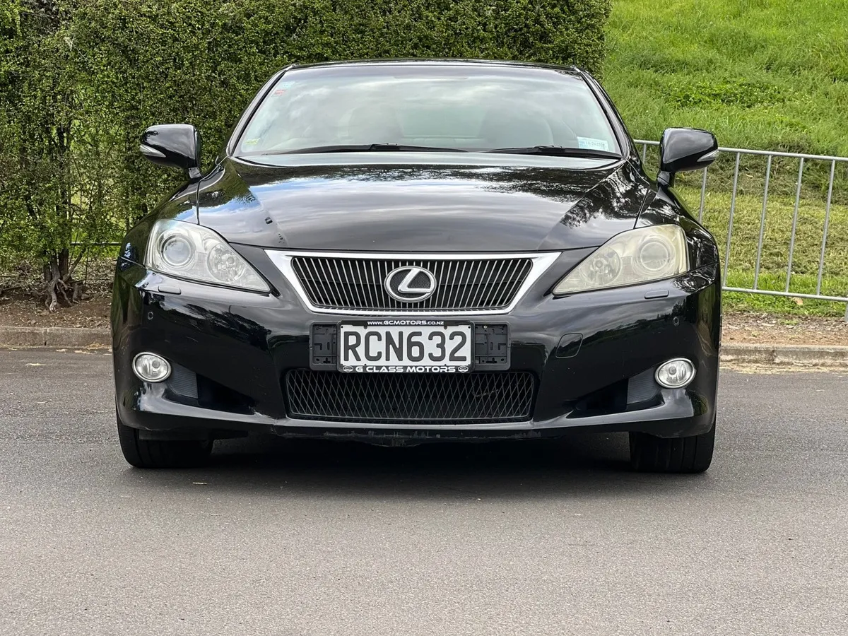  2009 Lexus IS 250 **C Auto Lux, Convertiable** Carousel 1