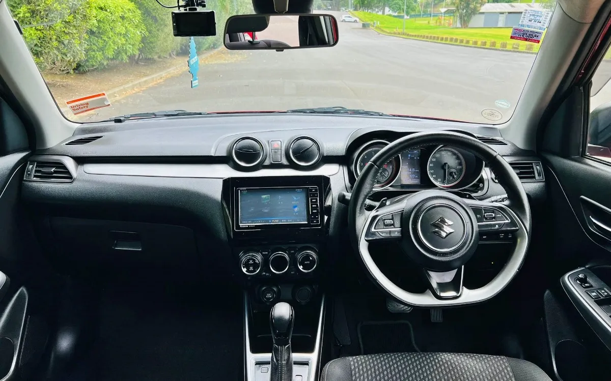  2018 Suzuki Swift **RS Sport, Cruise Control . Carousel 5